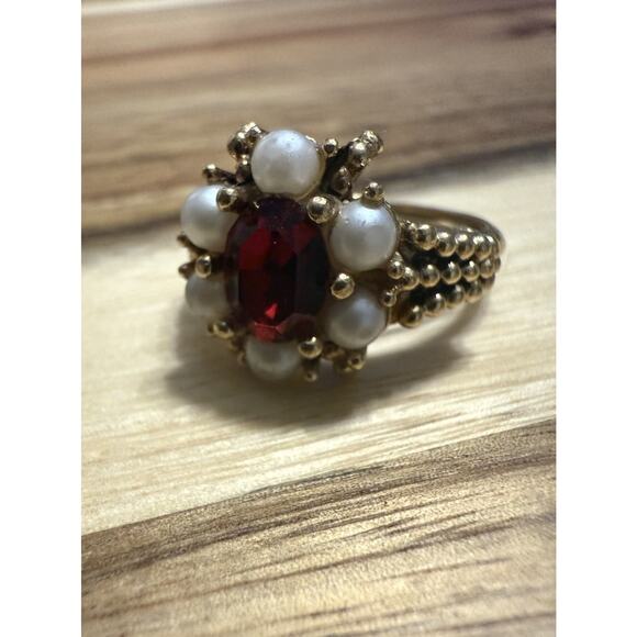 Avon Roseglow Ring with Rhinestone and Faux Pearls, Size 7, ca. 1973 - Picture 1 of 9